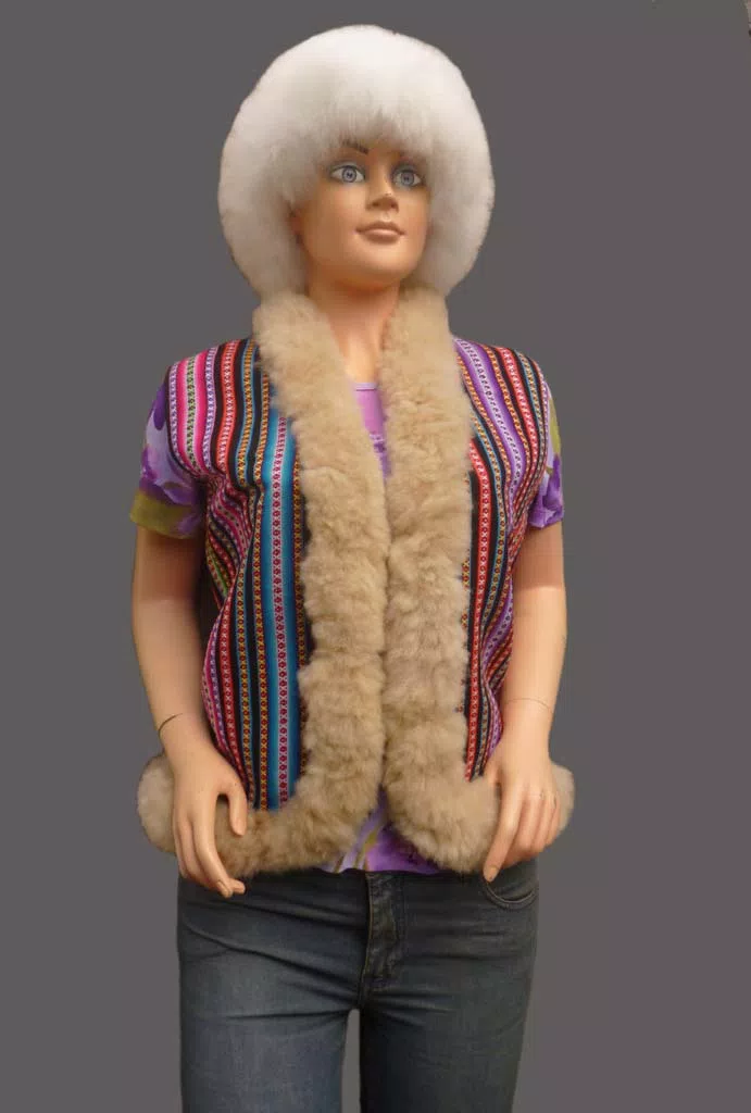 Andean Wool Fur Trim Vest D04