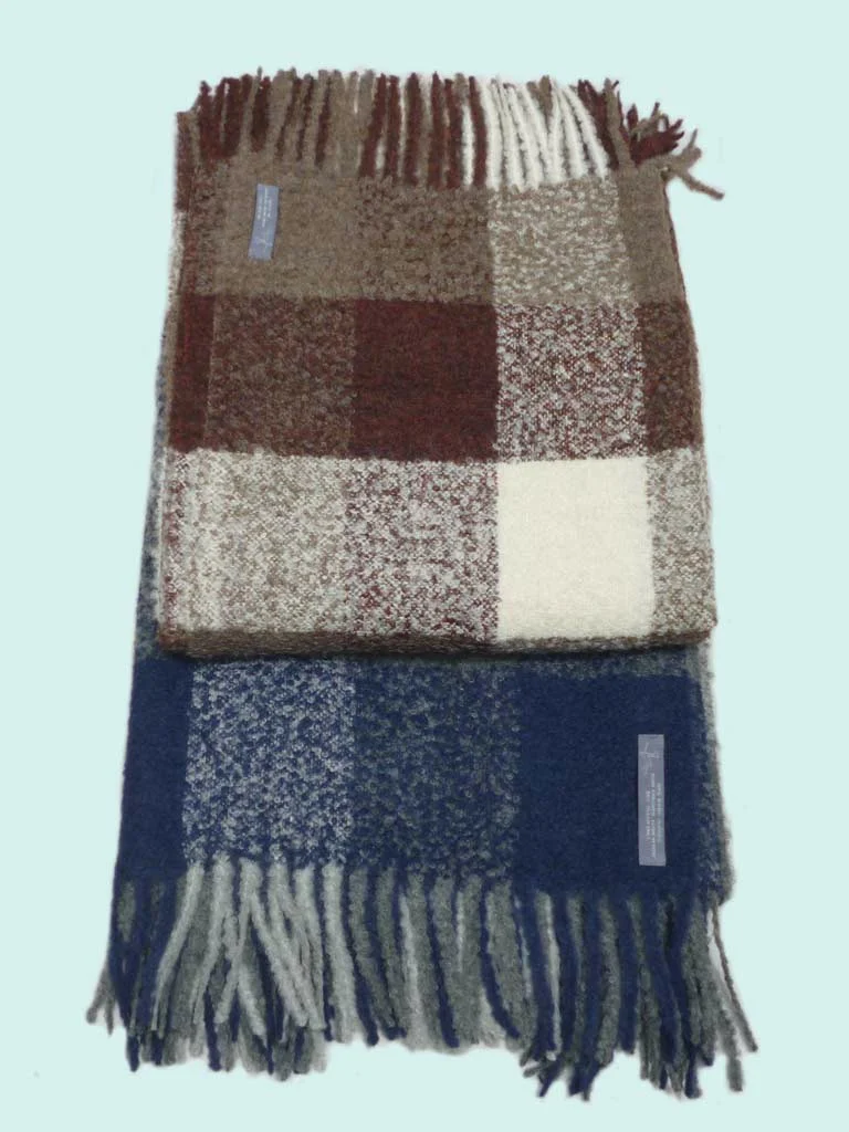 Alpaca Blend Blanket D05